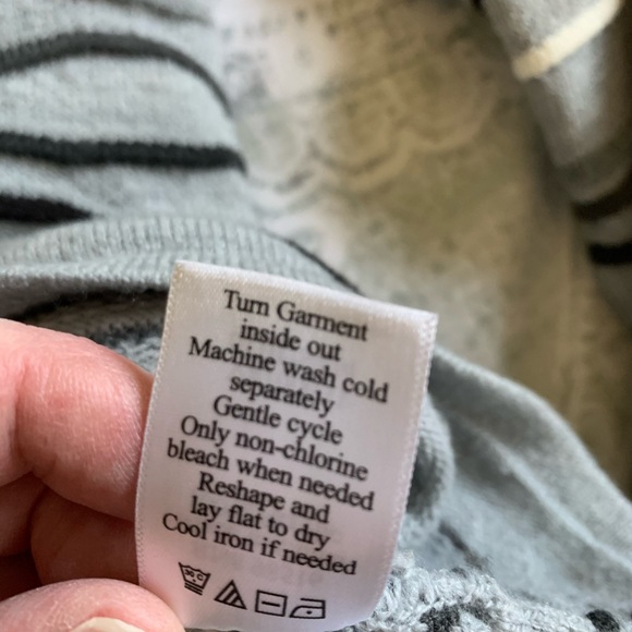 Coldwater Creek  Large cardigan zipper sweater. - Picture 5 of 5